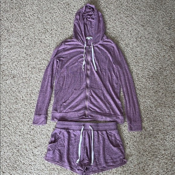 Express Tops - Zip up Hoodie & Shorts Lounge Set